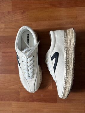 Women's Size 9 Tretorn Espadrilles Nave White Canvas Lace Up Sneakers Shoes new